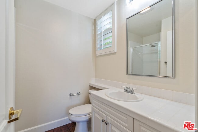 Building Photo - 674 Via de Tierra