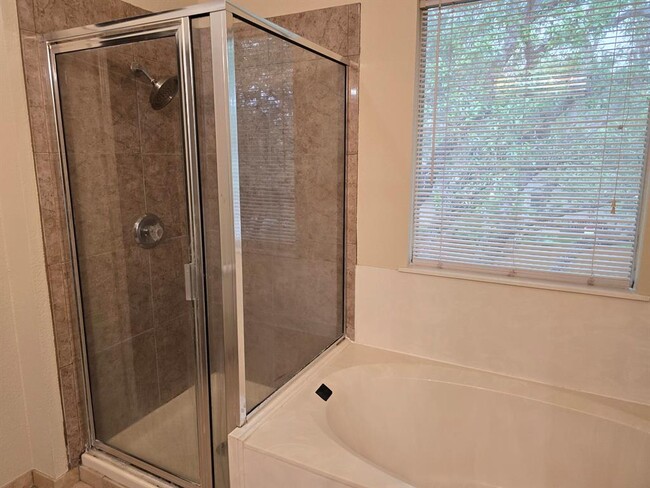 Building Photo - 3442 Flowstone Ln