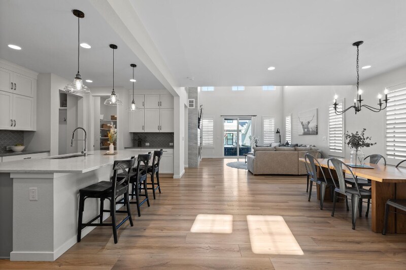 Building Photo - 11103 Cloud Shadow St