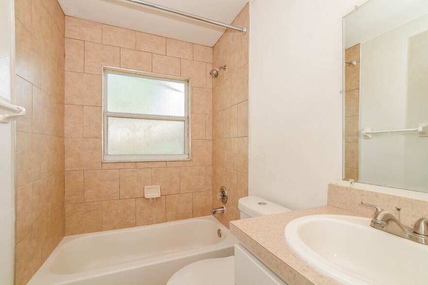 Building Photo - 11837 Windflower Ct
