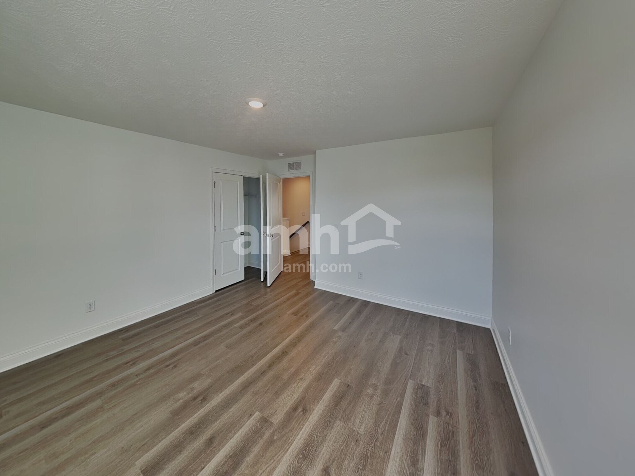 Building Photo - 206 Kramer Mills Dr