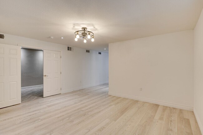 Building Photo - Charming 3-Bedroom Home in Historic John S...