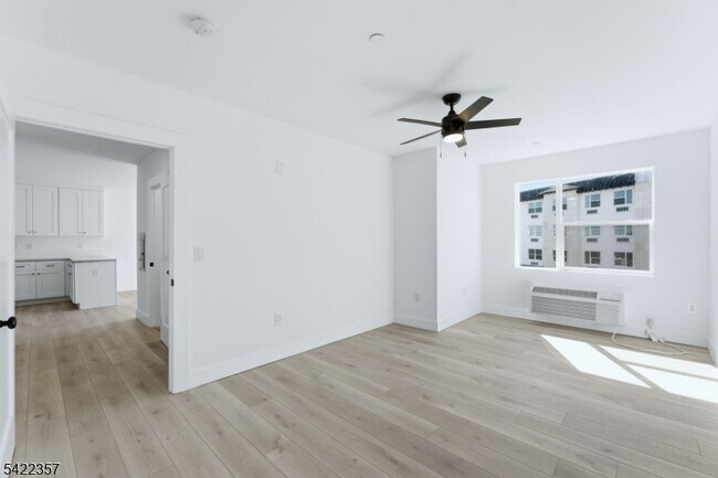 Building Photo - 95 Shepherds Ln