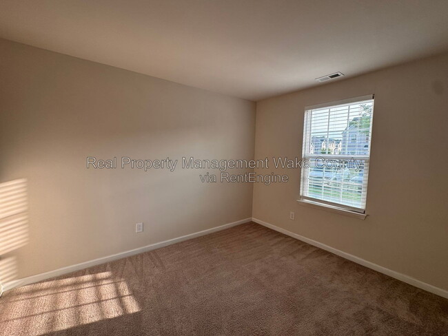 Building Photo - 8604 Red Canyon Way