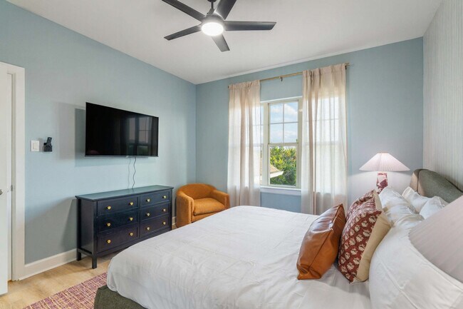 Building Photo - 13420 Trail Driver St