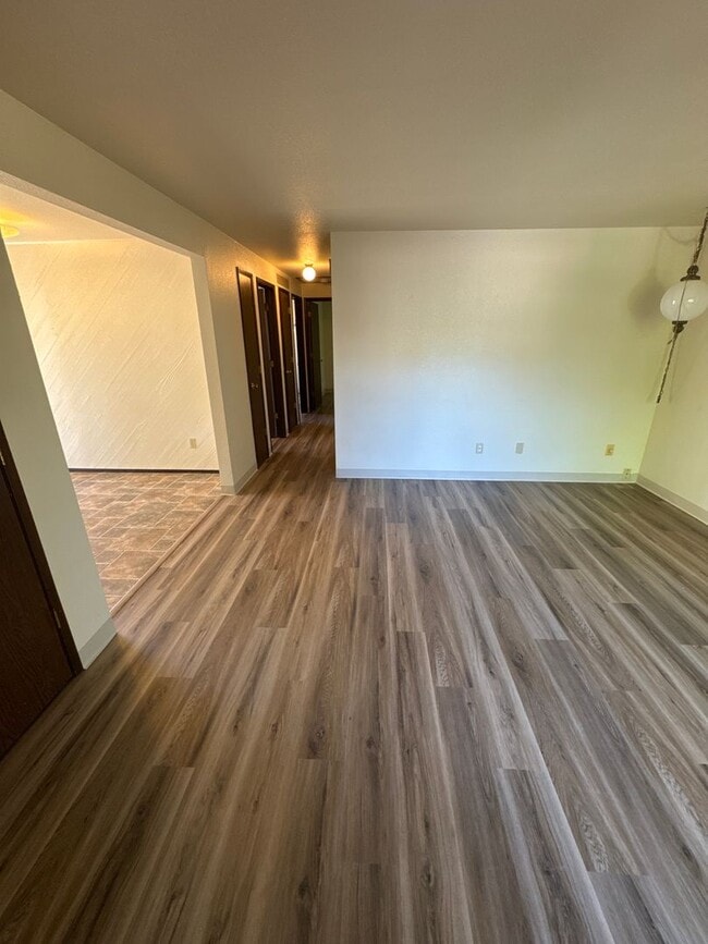 Building Photo - Cute 3 Bedroom 1 Bath in NW Corvallis! Sma...