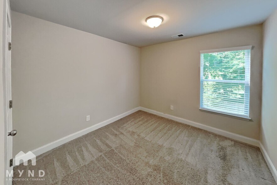 Building Photo - 10143 Benton Woods Dr