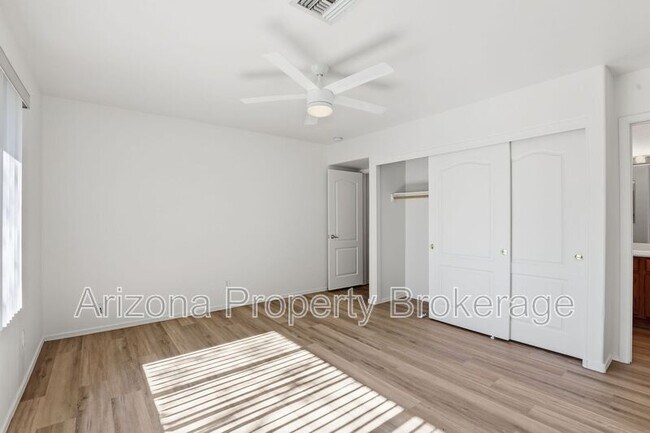 Building Photo - 2325 W Stottler Dr