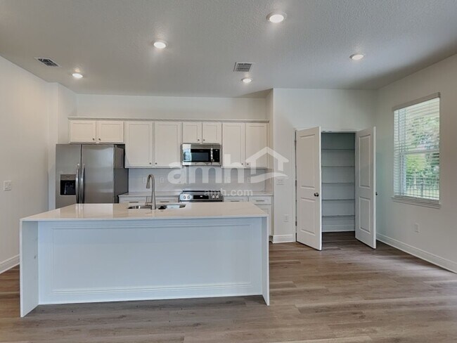 Building Photo - 4823 Rio Grande Cv