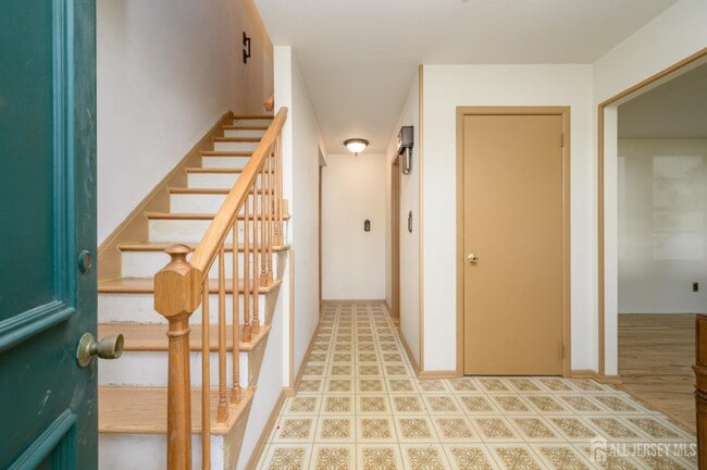 Building Photo - 3996 Park Ave