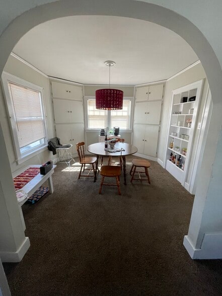 Building Photo - 217 Dotson Dr