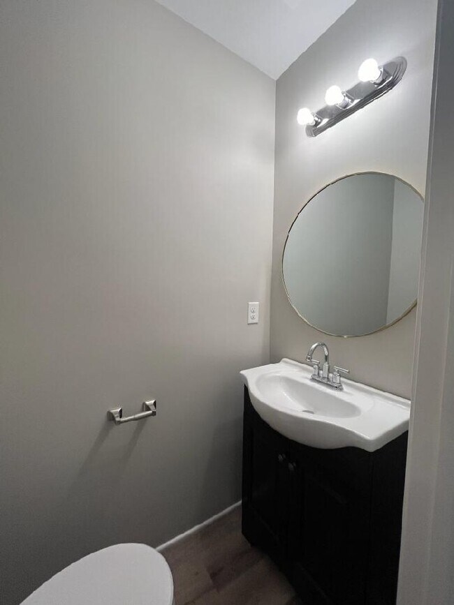 Building Photo - Shelby Park 3 bed 1.5 bath New Construction !