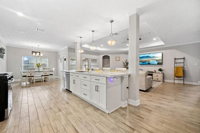 Building Photo - 10178 Prairie Dunes Ln