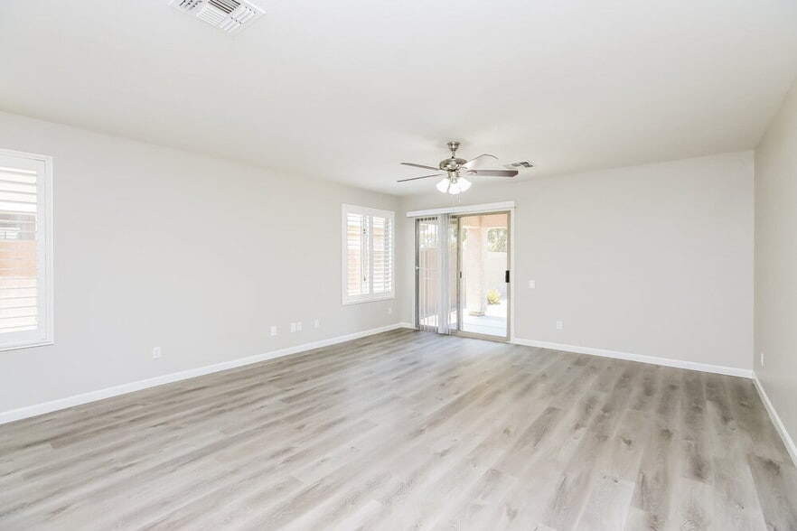 Building Photo - 21063 E Sonoqui Dr