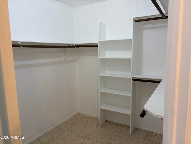 Building Photo - 5810 W Kesler St