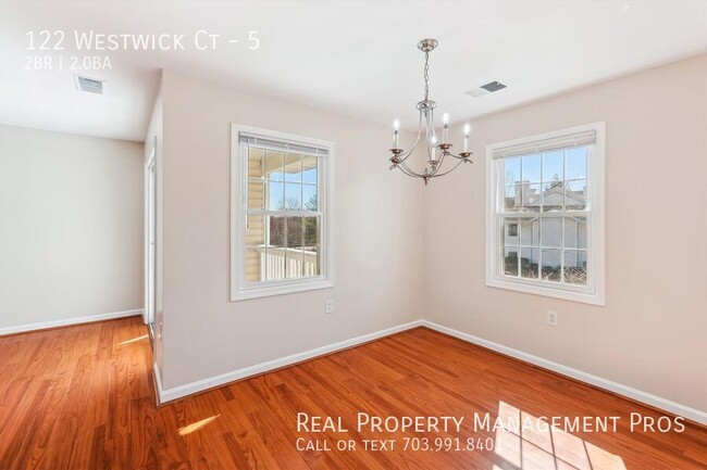 Building Photo - 122 Westwick Ct