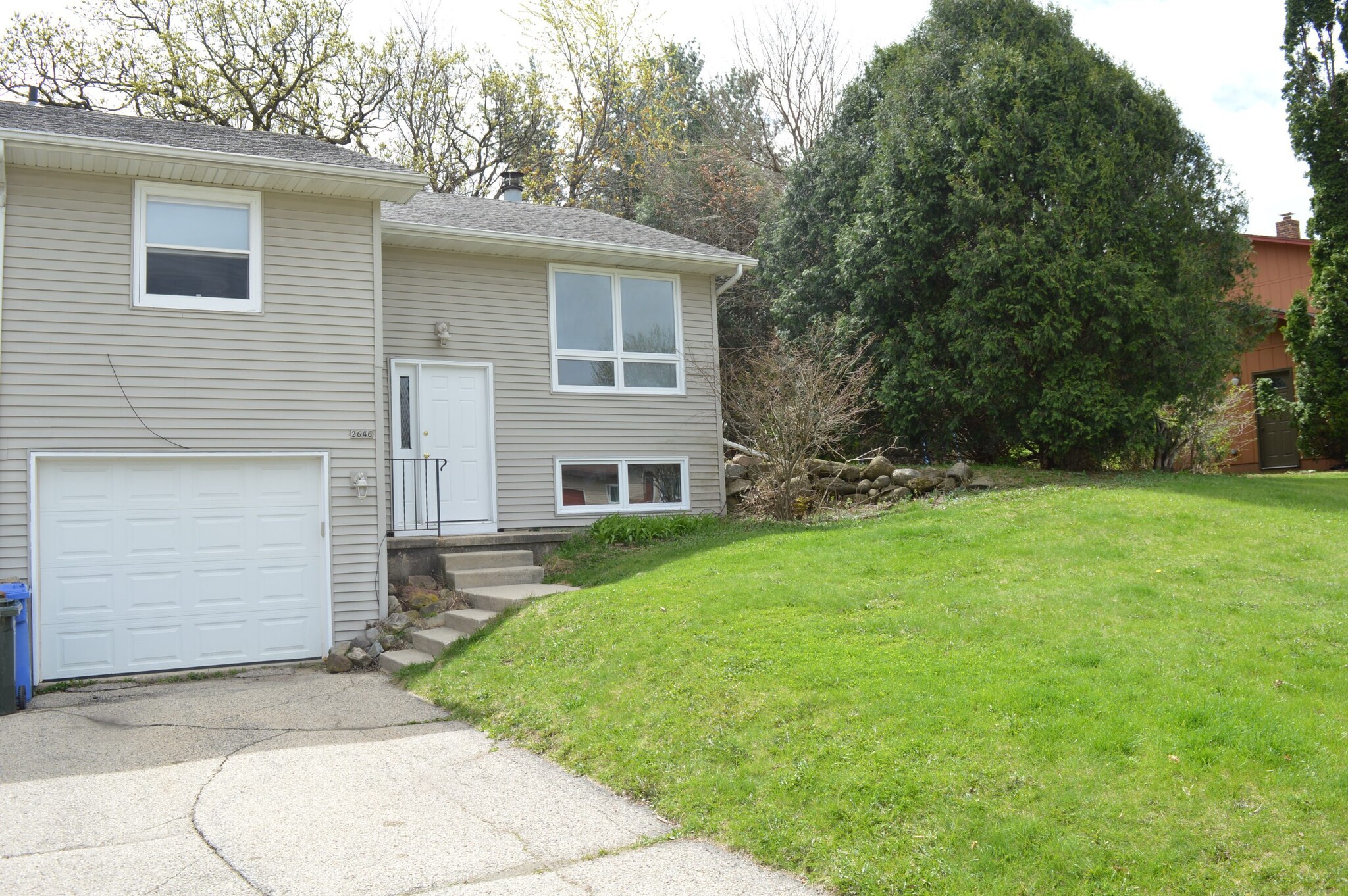 Building Photo - 2646 Osmundsen Rd