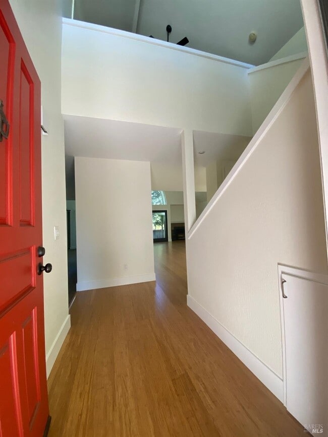 Building Photo - 1377 St James Dr