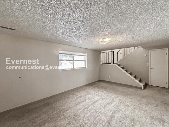 Building Photo - 7380 Colonial Dr