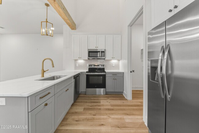 Building Photo - 119 Mayberry Grv St