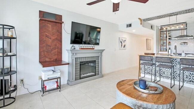 Building Photo - 261 Cypress Point Dr