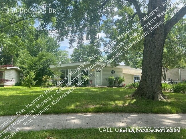 Primary Photo - 150 Douglas Dr