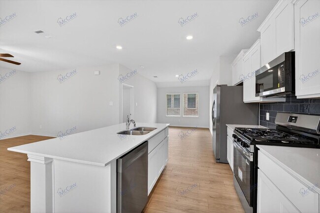 Building Photo - 1209 Hopes Lk Dr