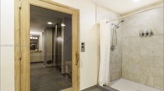 Building Photo - 6365 Collins Ave