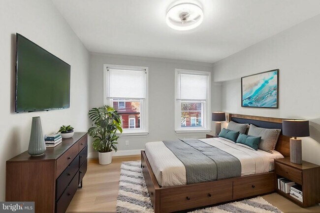 Building Photo - 2125 N 28th St