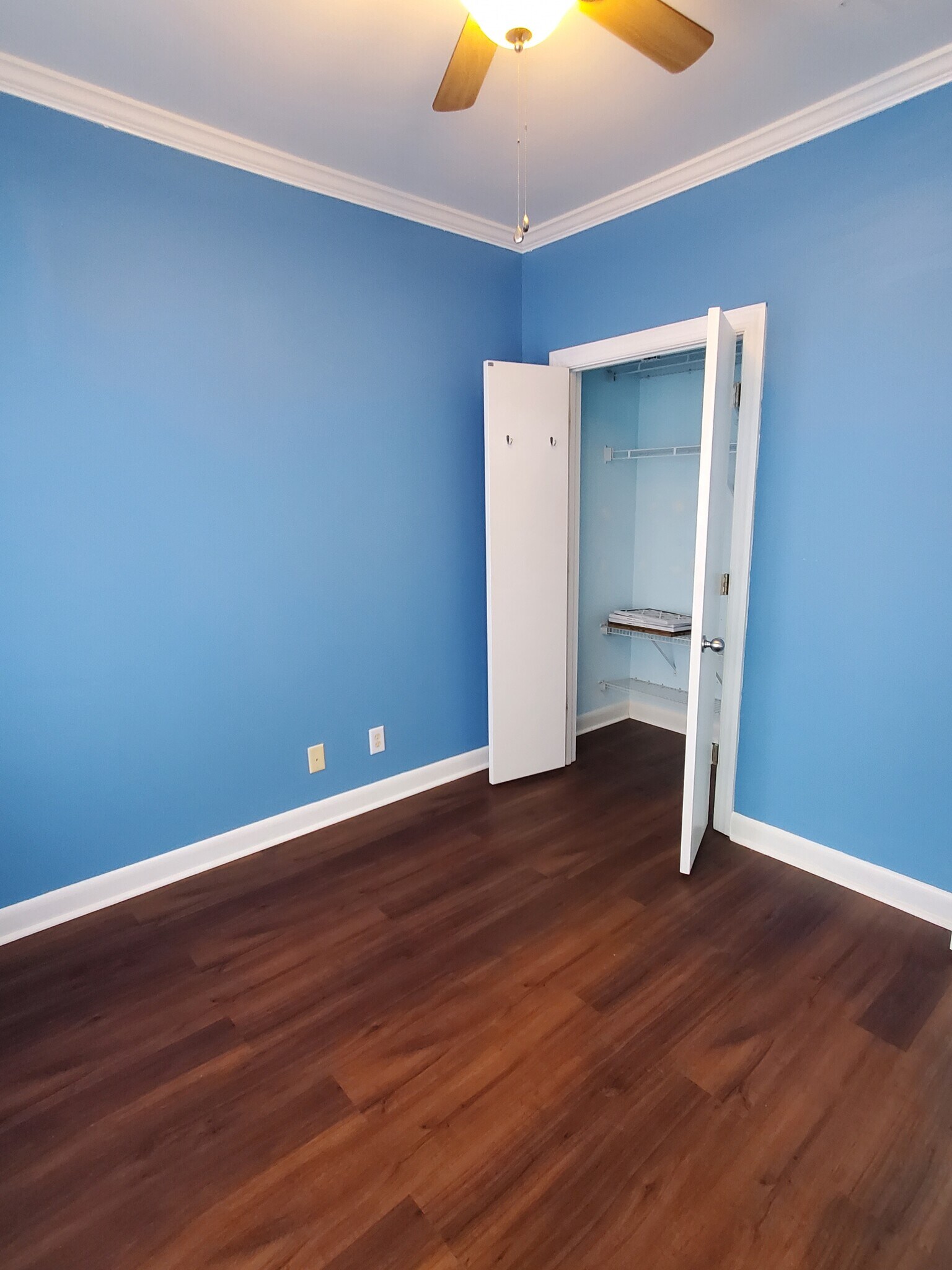 Building Photo - 411 W Washington St