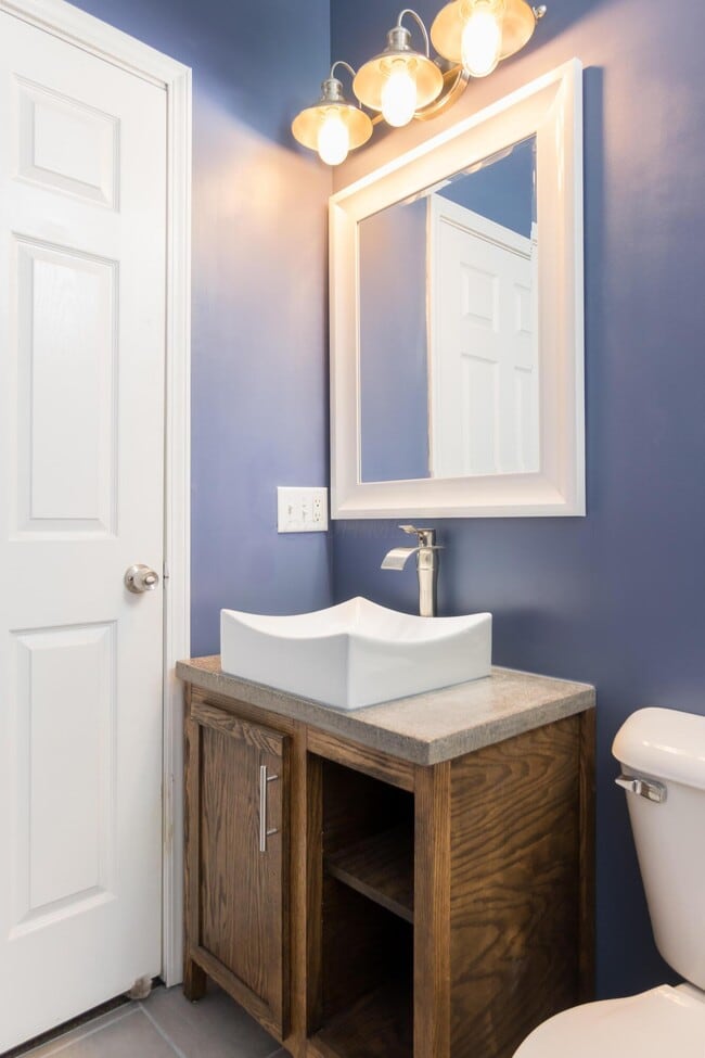 Building Photo - 1340 Oak St