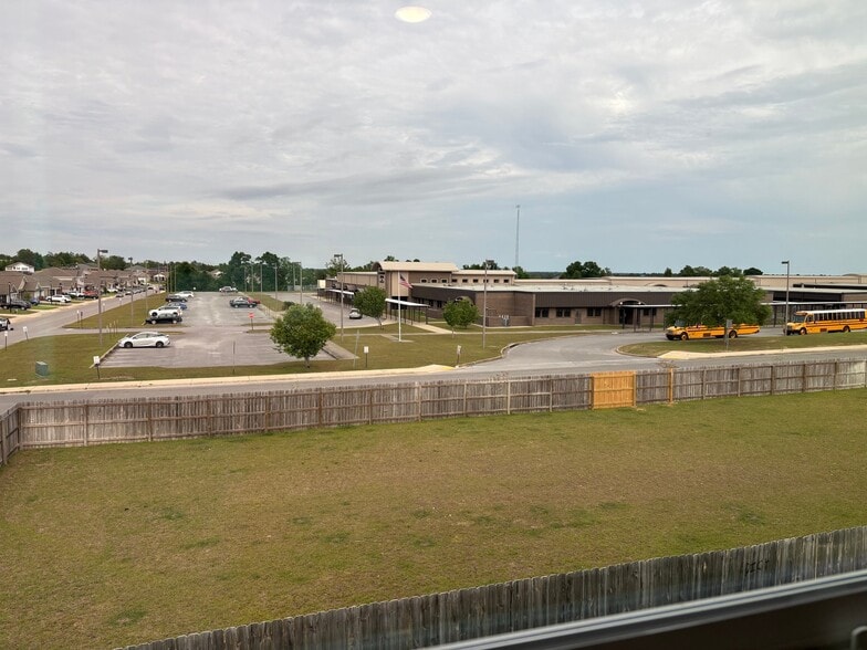 Building Photo - 4051 Pendragon Cir