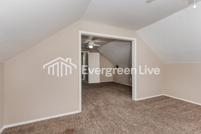 Building Photo - 7650 Damascus Dr