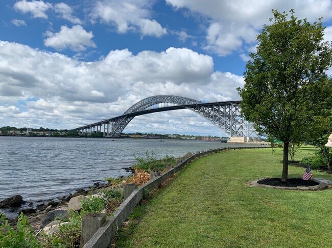 Building Photo - 118 Newman Ave