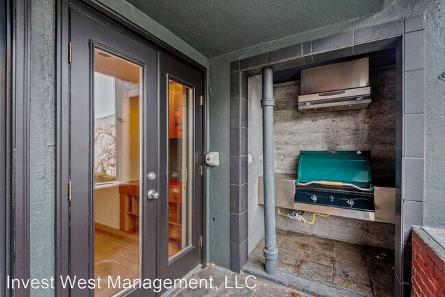 Building Photo - 1 br, 2 bath House - 1335 14 Avenue Ste 200