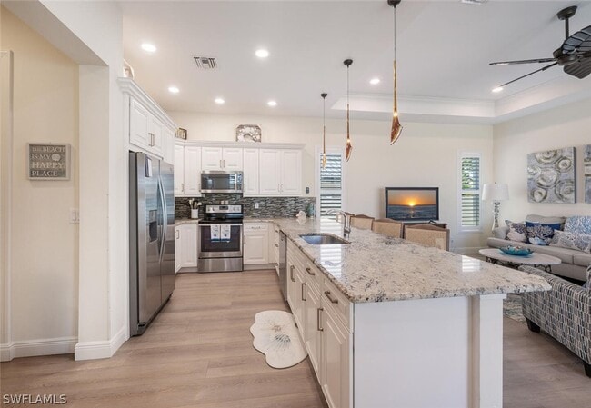 Building Photo - 730 95th Ave N