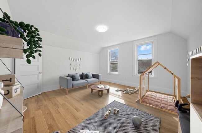 Building Photo - 21 Wolcott St