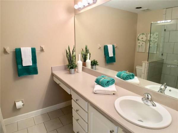 Building Photo - South Moody Townhome