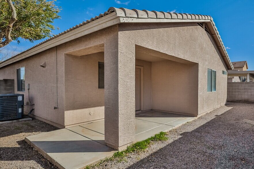 Building Photo - 809 E Rossi Ct