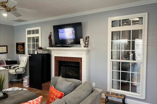 Building Photo - 106 Prestige Dr