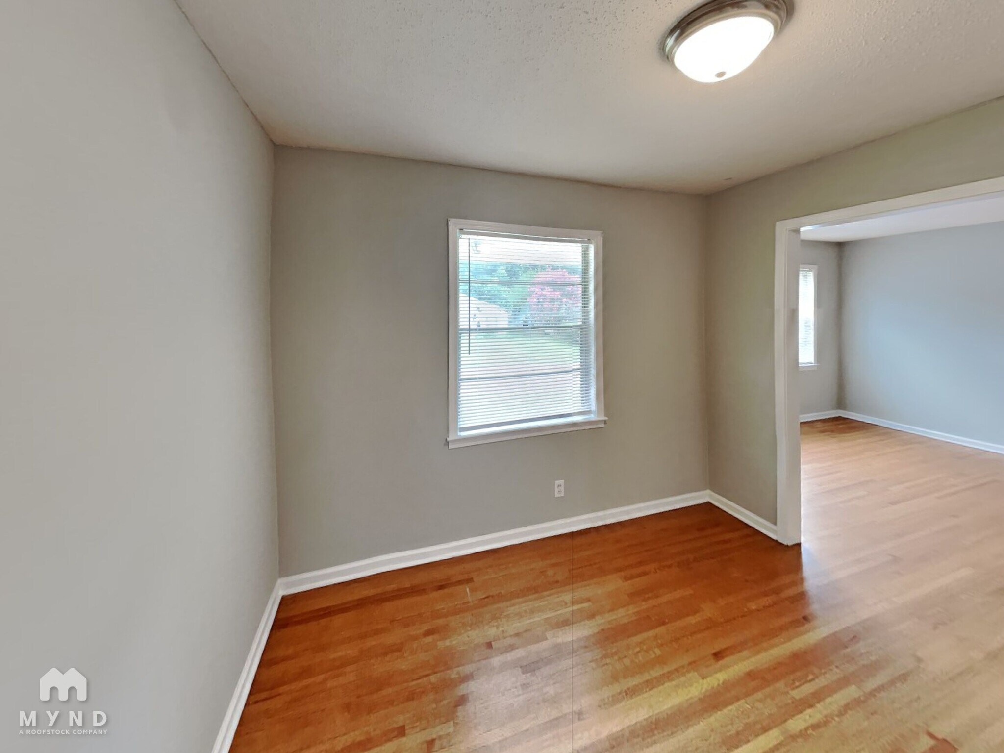 Building Photo - 1402 Moss Point Dr