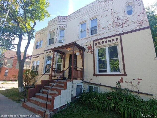 Building Photo - 4207 4th St