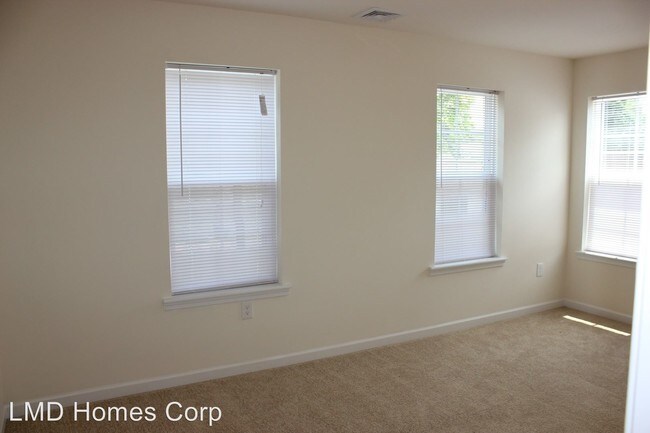 Building Photo - 26 W Academy St