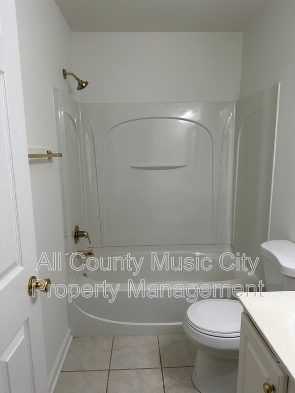 Building Photo - 1101 Downs Blvd