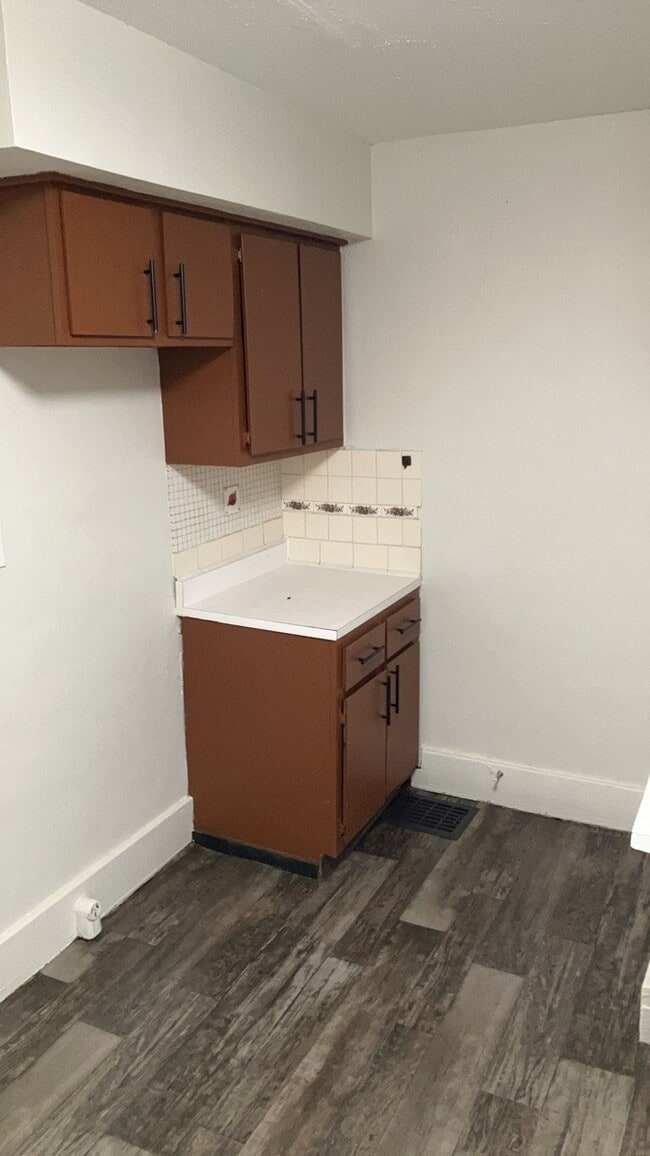 Building Photo - 237 Westwood Ave