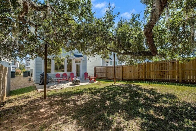 Building Photo - 458 Grand Oaks Rd