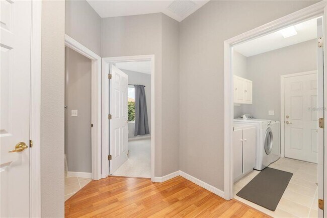 Building Photo - 9244 SE 128th St