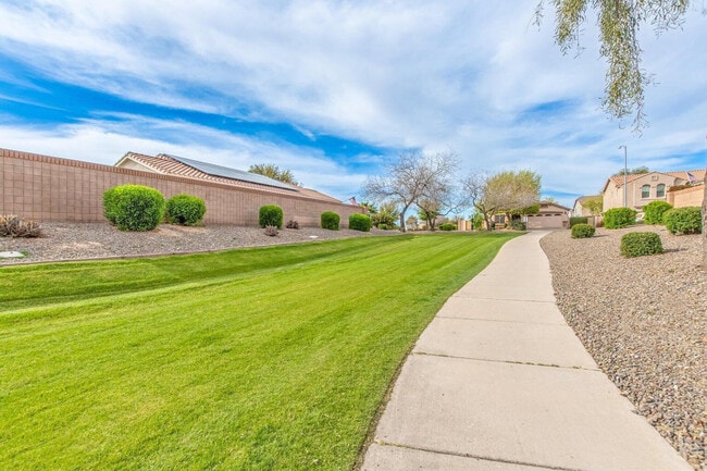 Building Photo - 18024 W Maui Ln