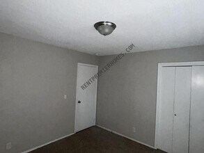 Building Photo - 11132 E 29th St