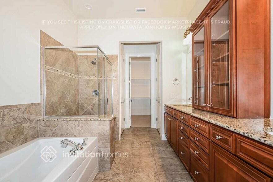 Building Photo - 4704 Durham Dr